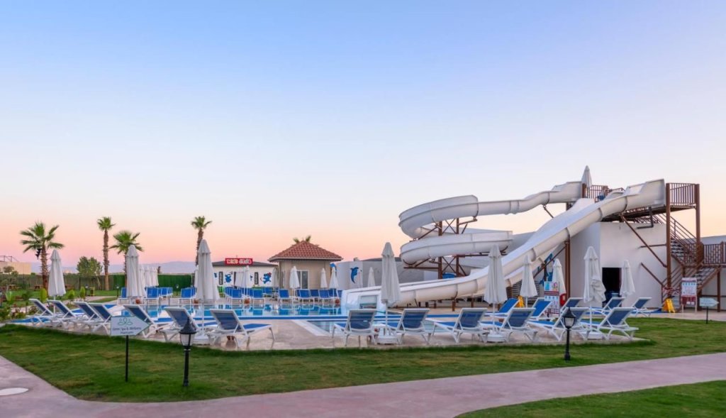 Аксу: Lavia Hotels Lara