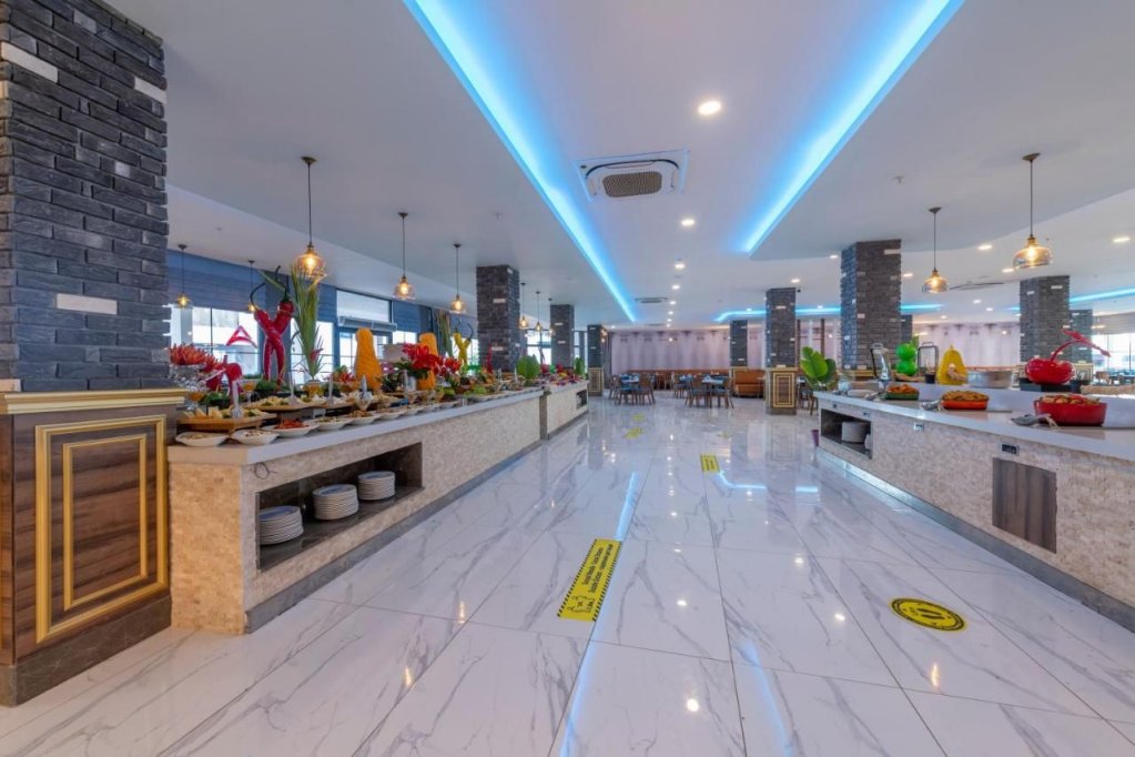Аксу: Lavia Hotels Lara
