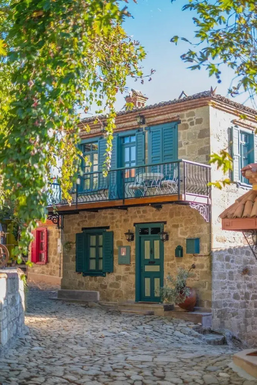 Адатепе: Adatepe Hostels