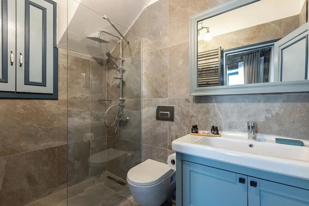 Адатепе: Adatepe Hostels