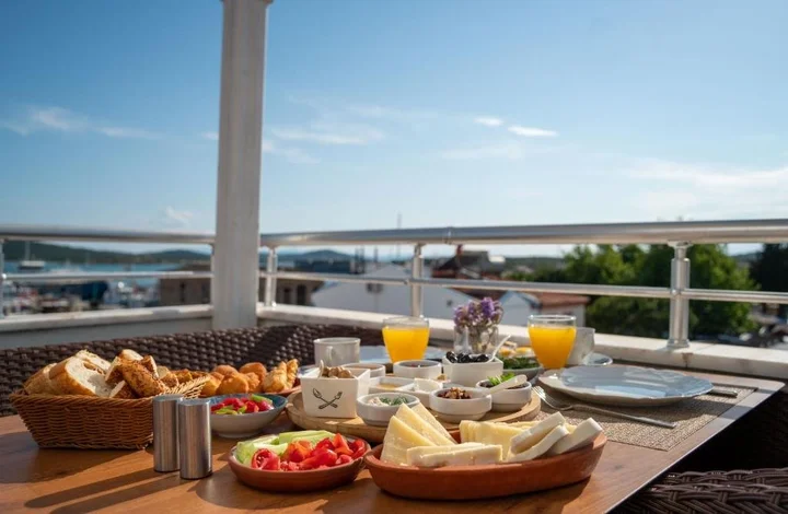 Айвалык: Harakop Otel
