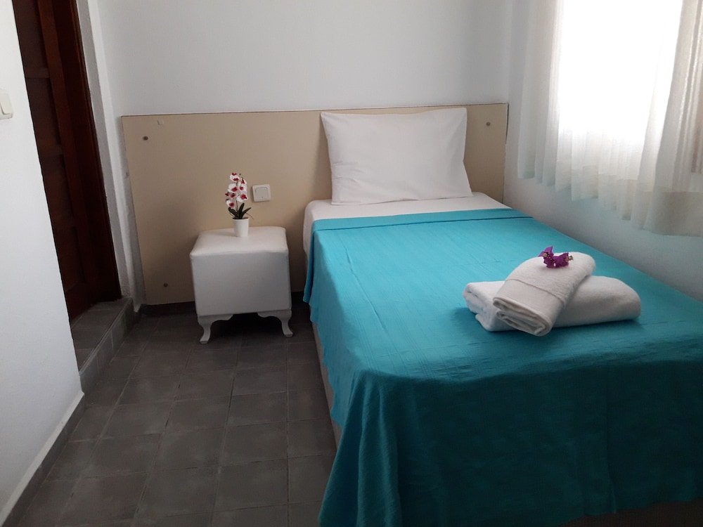 Битез: Kaptan Otel Bitez