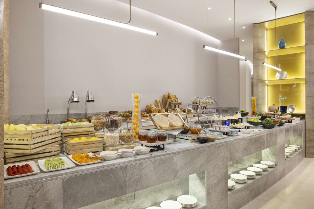 Измир: Hyatt Regency Izmir IstinyePark