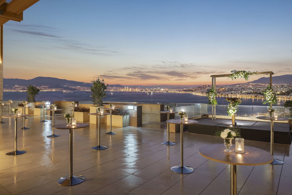 Измир: Hyatt Regency Izmir IstinyePark