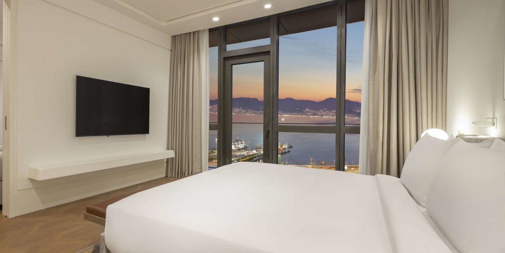 Измир: Hyatt Regency Izmir IstinyePark