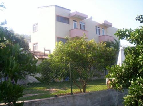 Патара: Akay Pension
