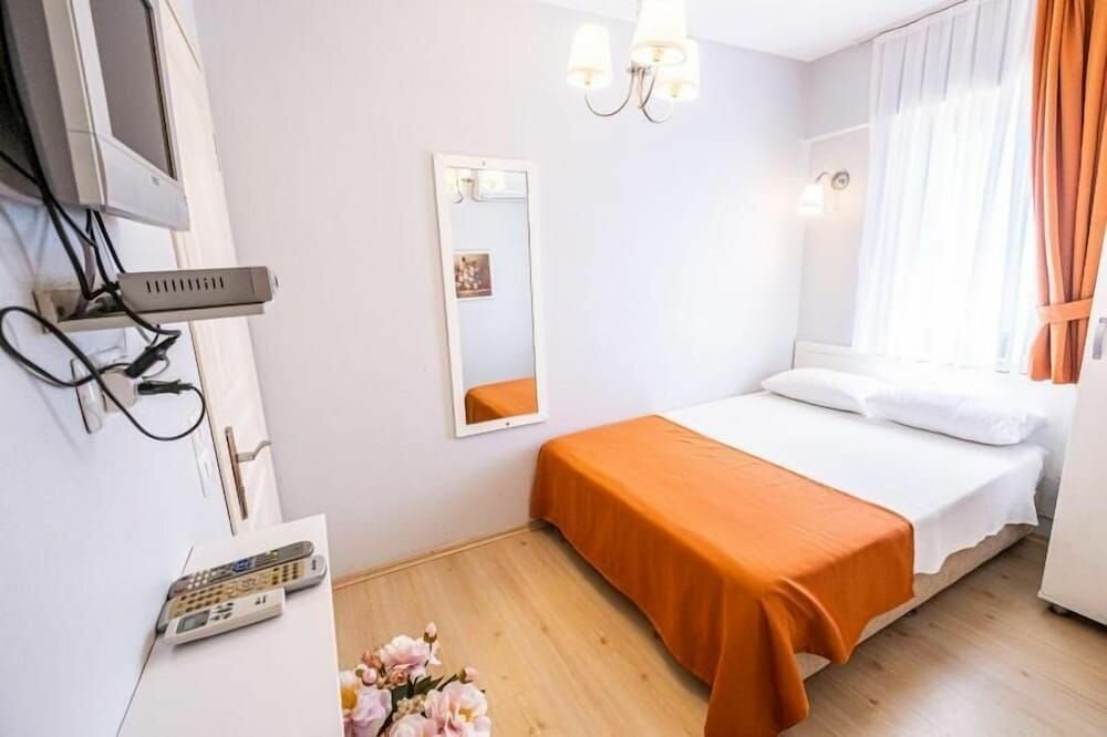 Бозджаада: Heredot Otel