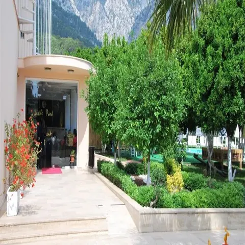 Бельдиби: Castle Park Hotel