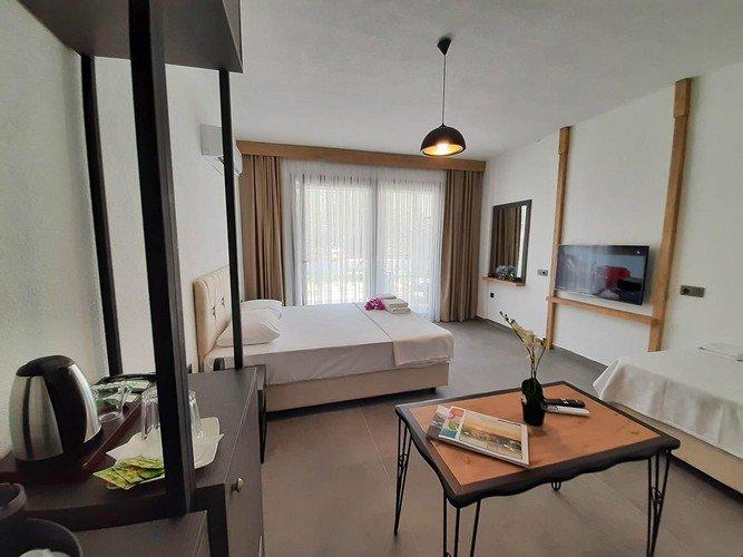 Битез: Laos Resort Otel