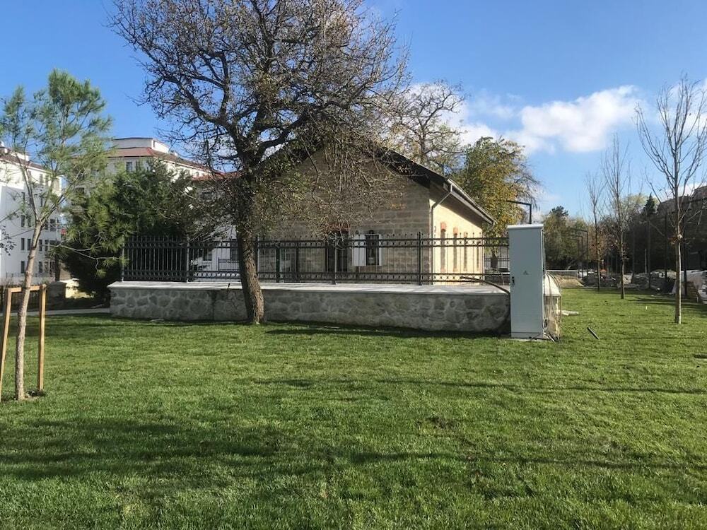 Арнавуткёй: Otel İstasyon