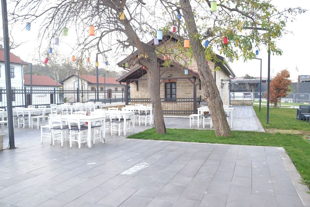 Арнавуткёй: Otel İstasyon