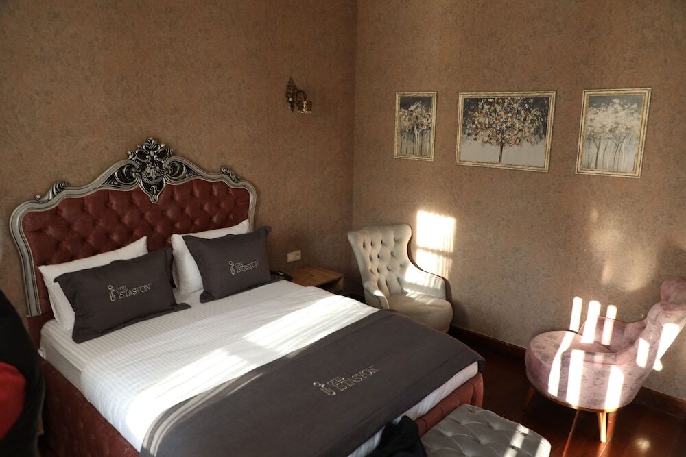 Арнавуткёй: Otel İstasyon