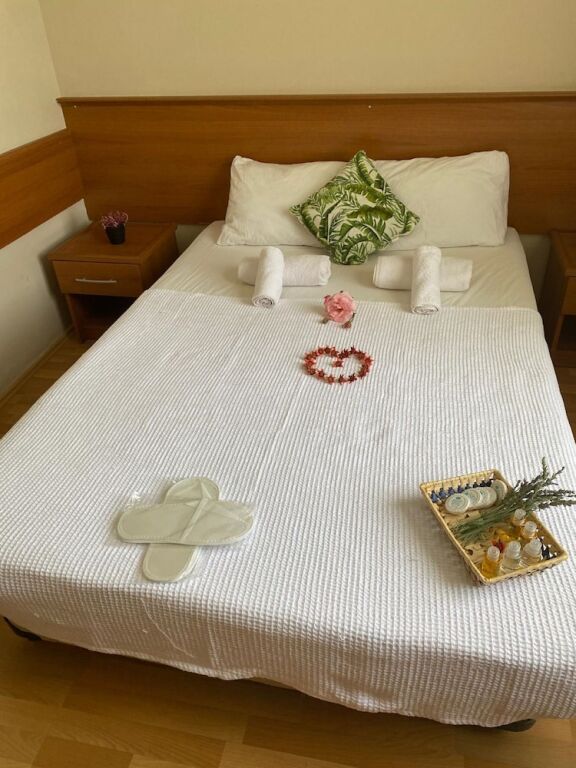 Чамьюва: Felicity Hotel & Bungalows