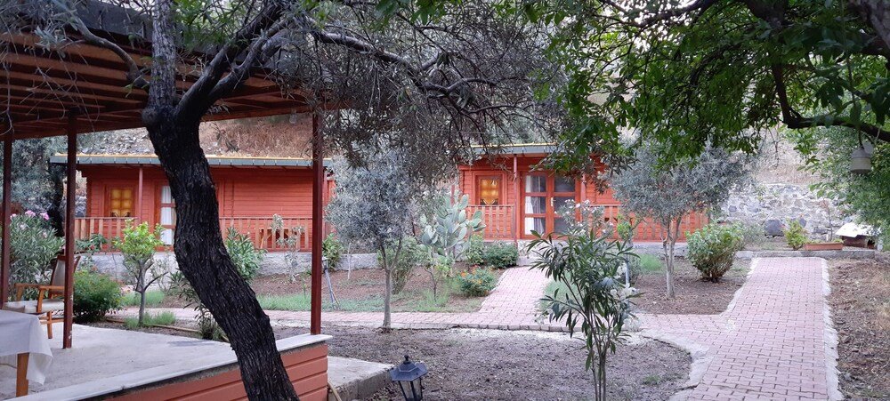Чамьюва: Felicity Hotel & Bungalows