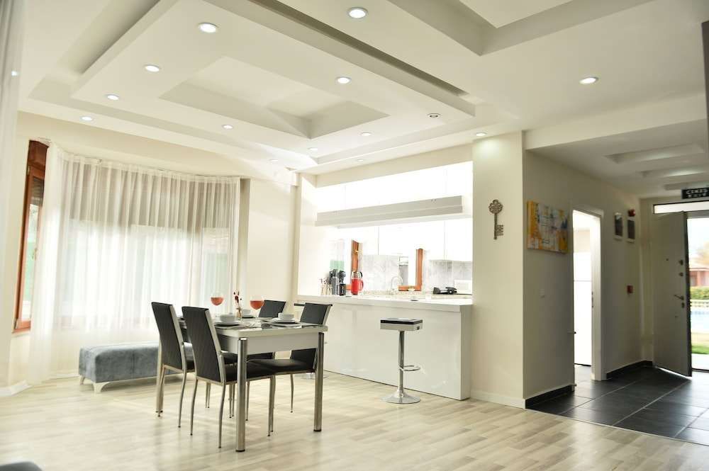 Чамьюва: Pak Family Villas