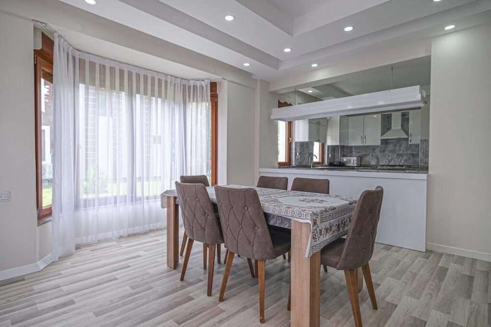 Чамьюва: Pak Family Villas