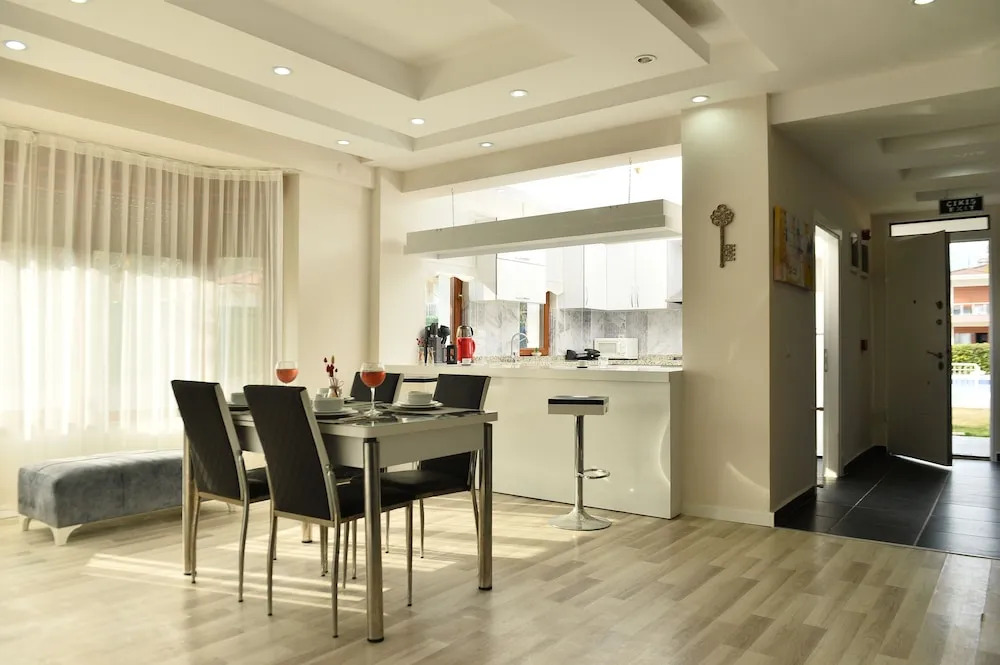 Чамьюва: Pak Family Villas