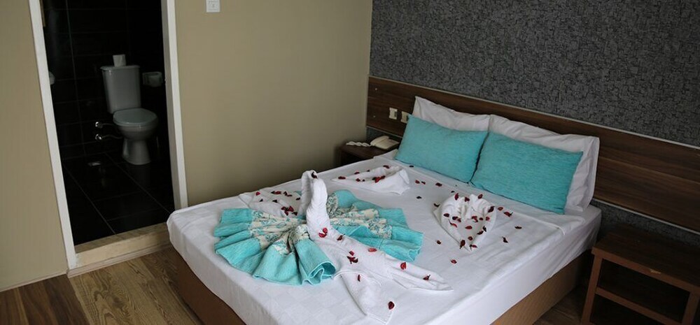 Гюзельчамлы: Nuova Beach Hotel
