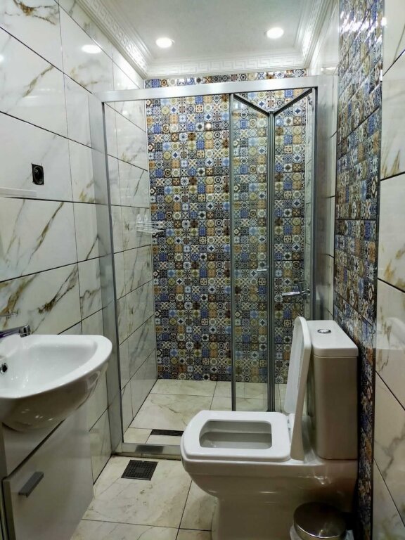 Сайл: Baran Apart