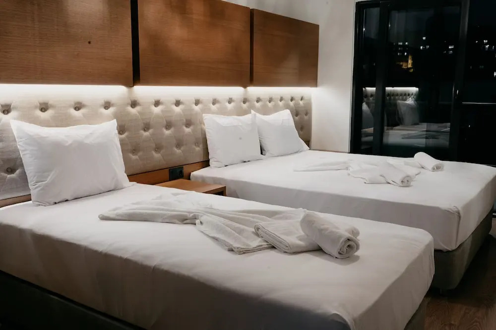 Акчакоча: Ceneviz Suit Hotel