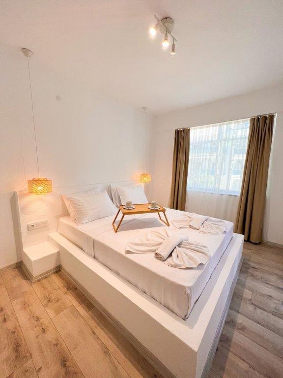 carousel image 0