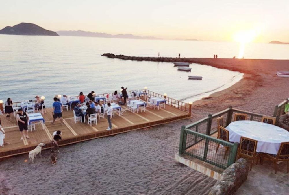 Тургутрейс: Maira Beach