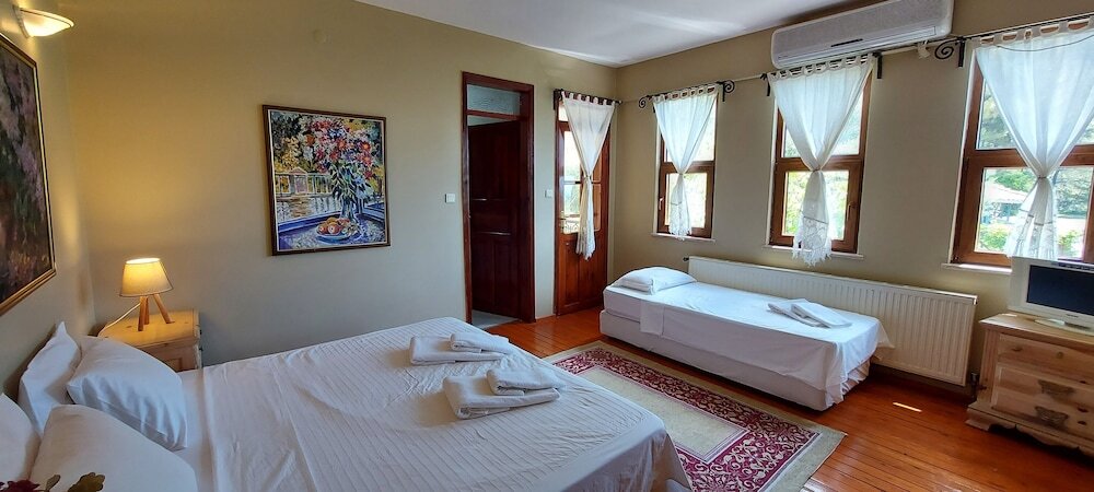 Алтынолук: Malikane Luxury Resort
