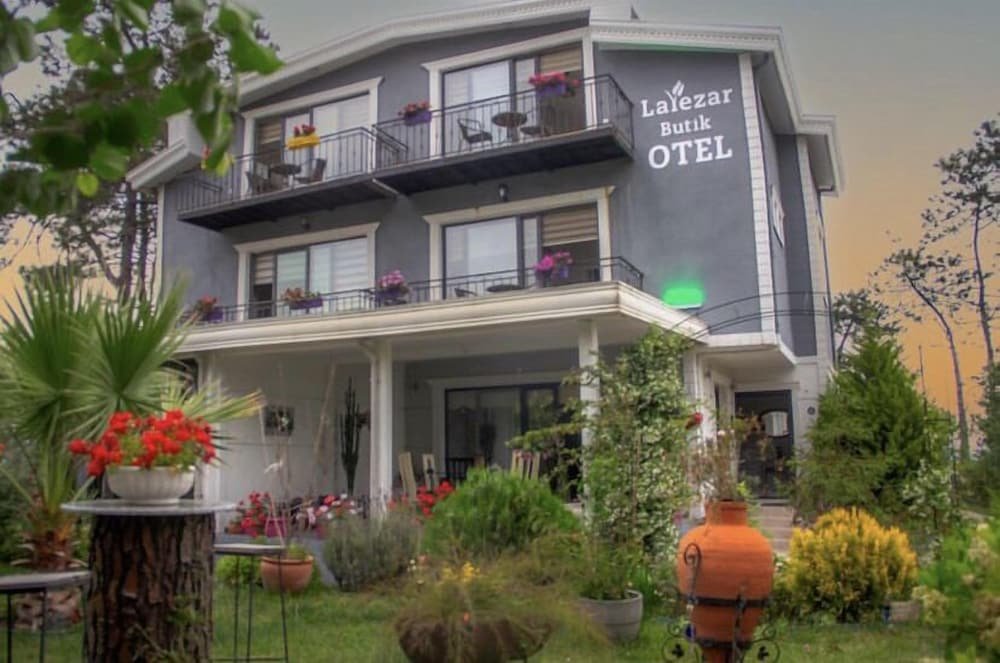 Lalezar Sea & Garden Hotel — фото 1