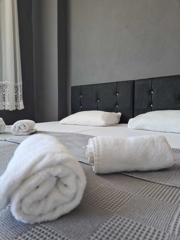 Сайл: Sword Otel