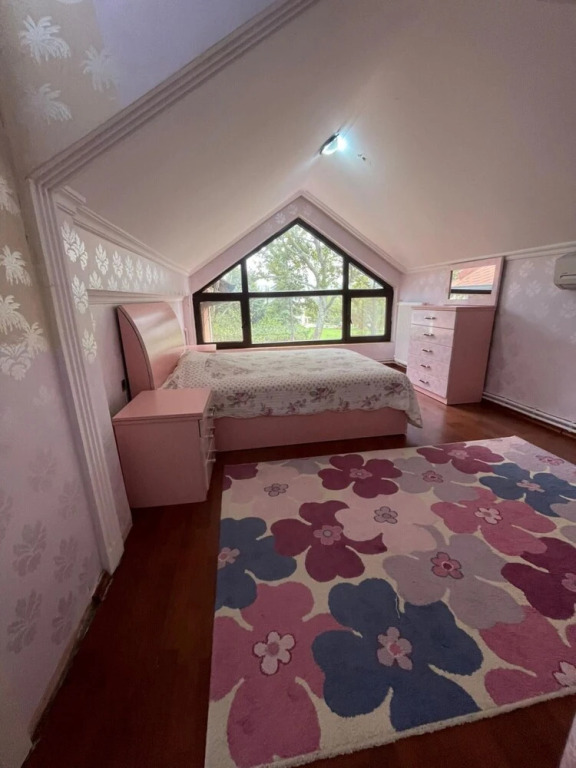 Увезпинар: Serene Luxury Villa With Private Pool in Yalova