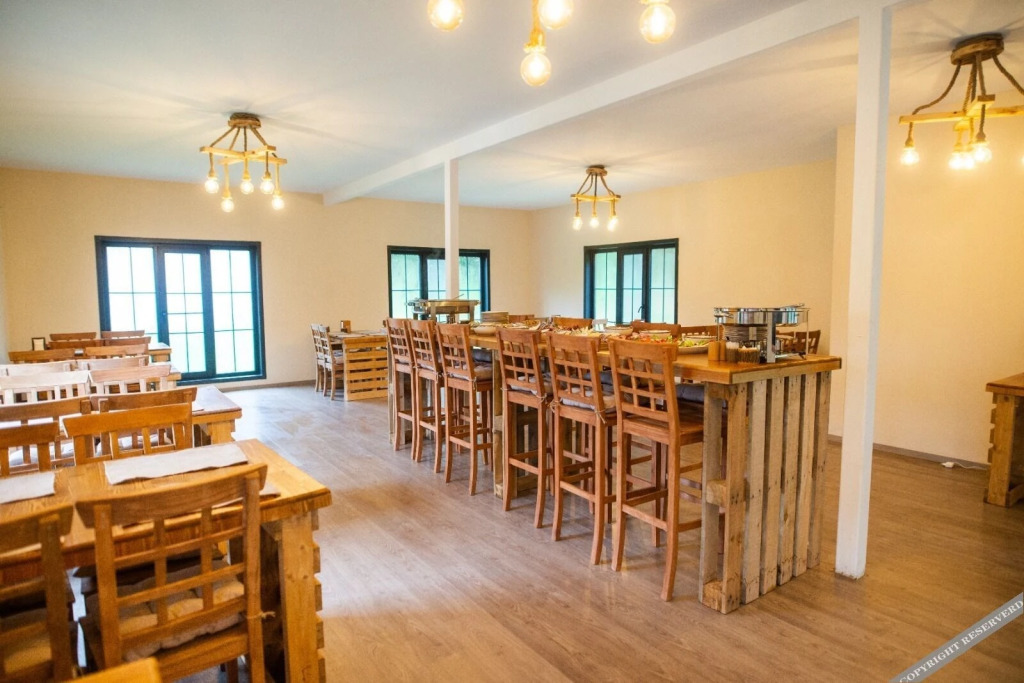 Сайл: Pallet Glamp NG & But K Otel