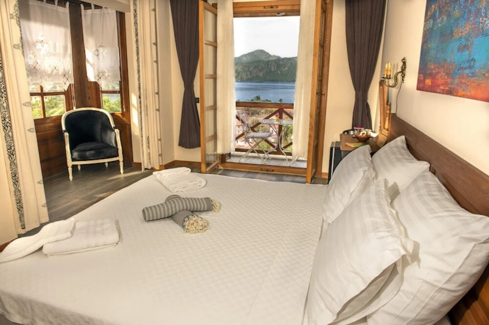 Селимийе: Charming Room With Mesmerizing View in Selimiye
