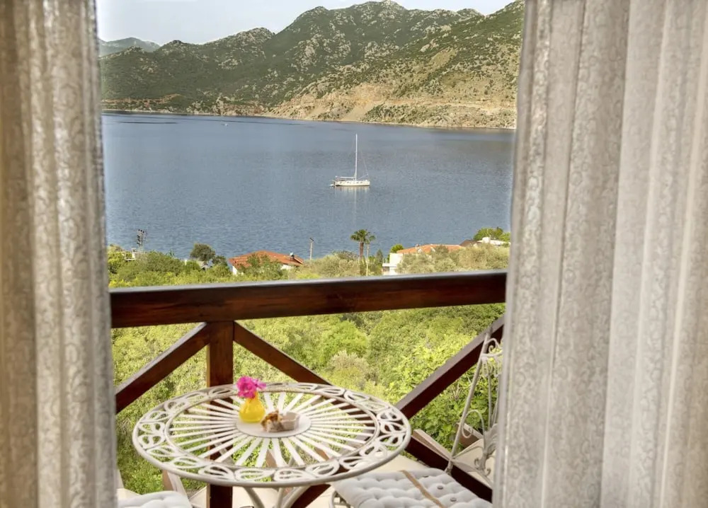 Селимийе: Charming Room With Mesmerizing View in Selimiye
