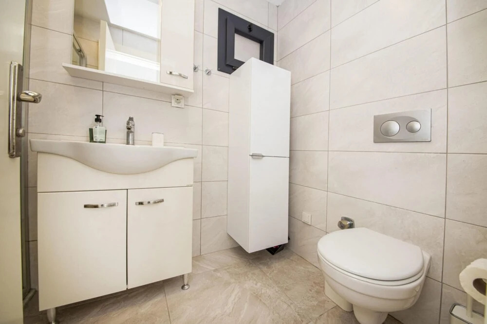 Бодрум: House With Balcony 1 Min to Beach in Bodrum