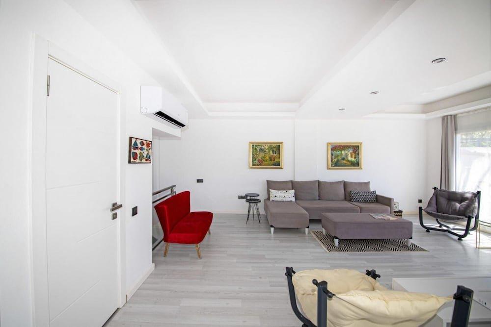 Unique House Near Beach With Backyard in Bodrum — фото 2