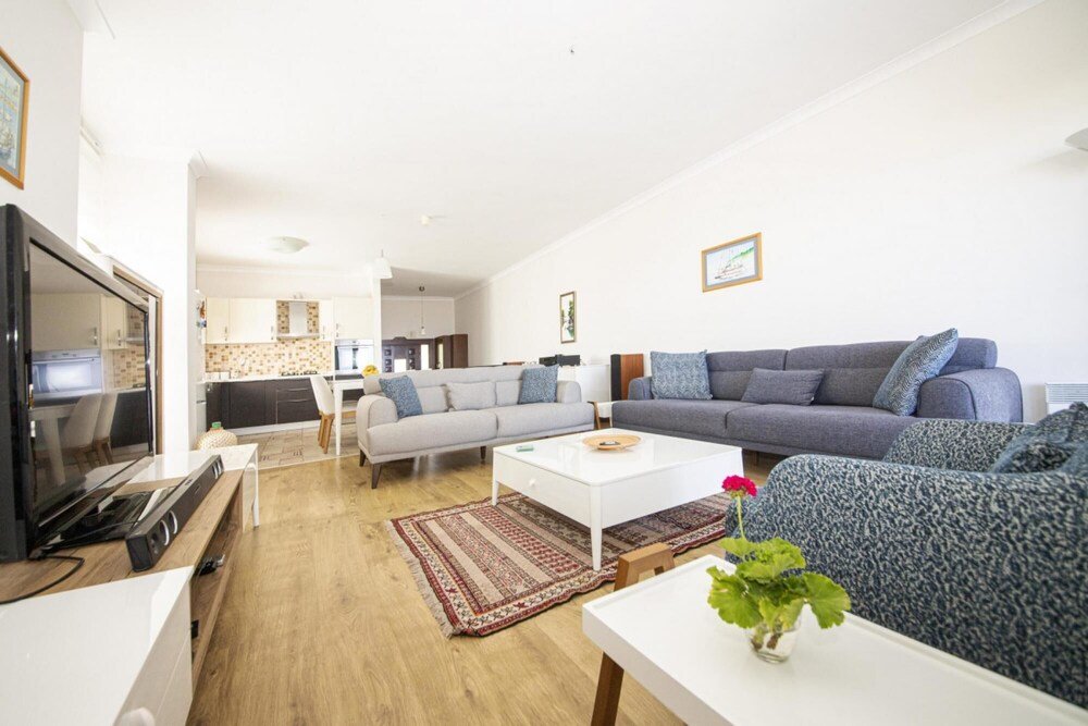Тургутрейс: House With Amazing Sea View and Backyard in Bodrum