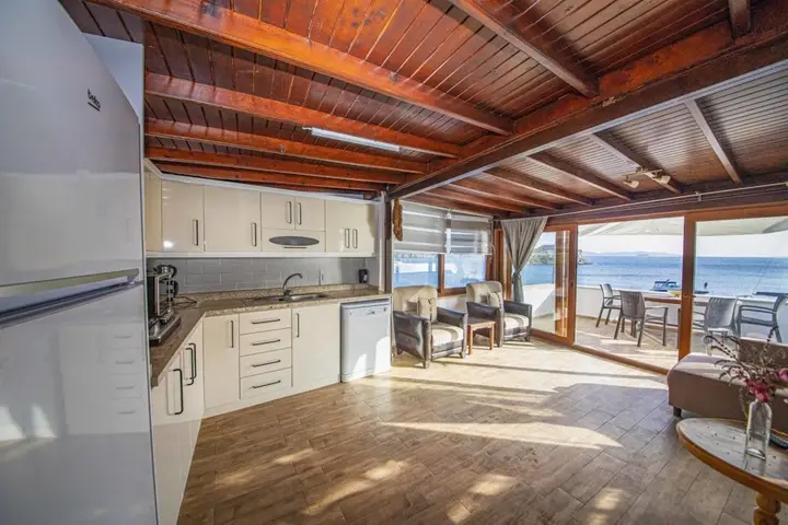 Seaside House With Refreshing View in Gumusluk — фото 1