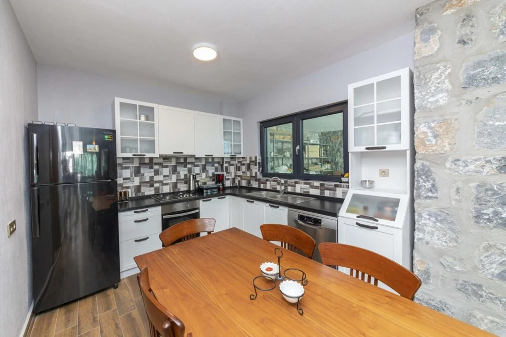 Гюверджинлик: Eclectic Studio Apartment Near Sea in Bodrum