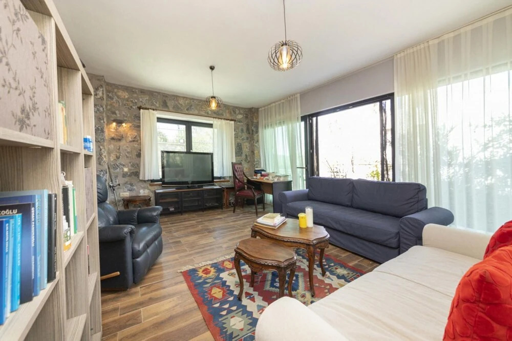 Гюверджинлик: Eclectic Studio Apartment Near Sea in Bodrum