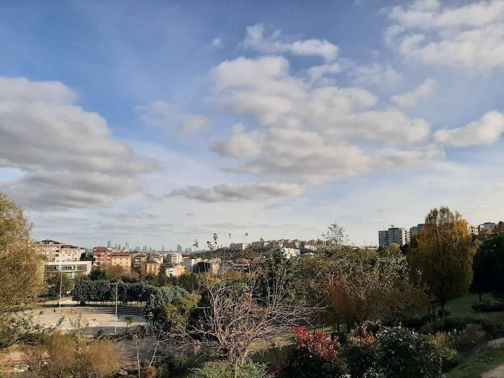 Стамбул: Suryapi Vitrin Sitesi