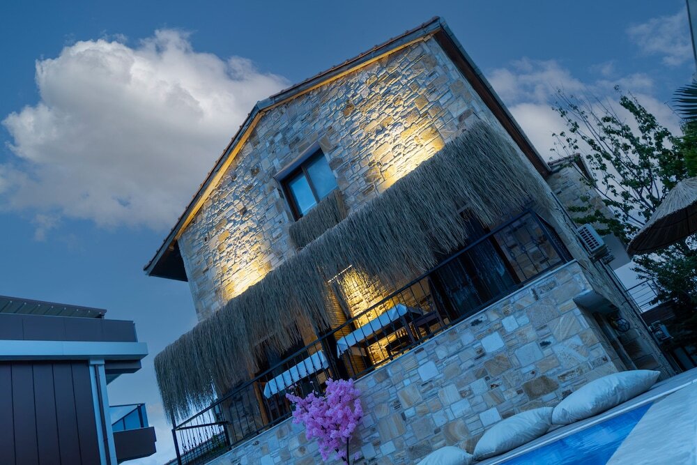 Helvaci: Stone House Foca Butik Otel