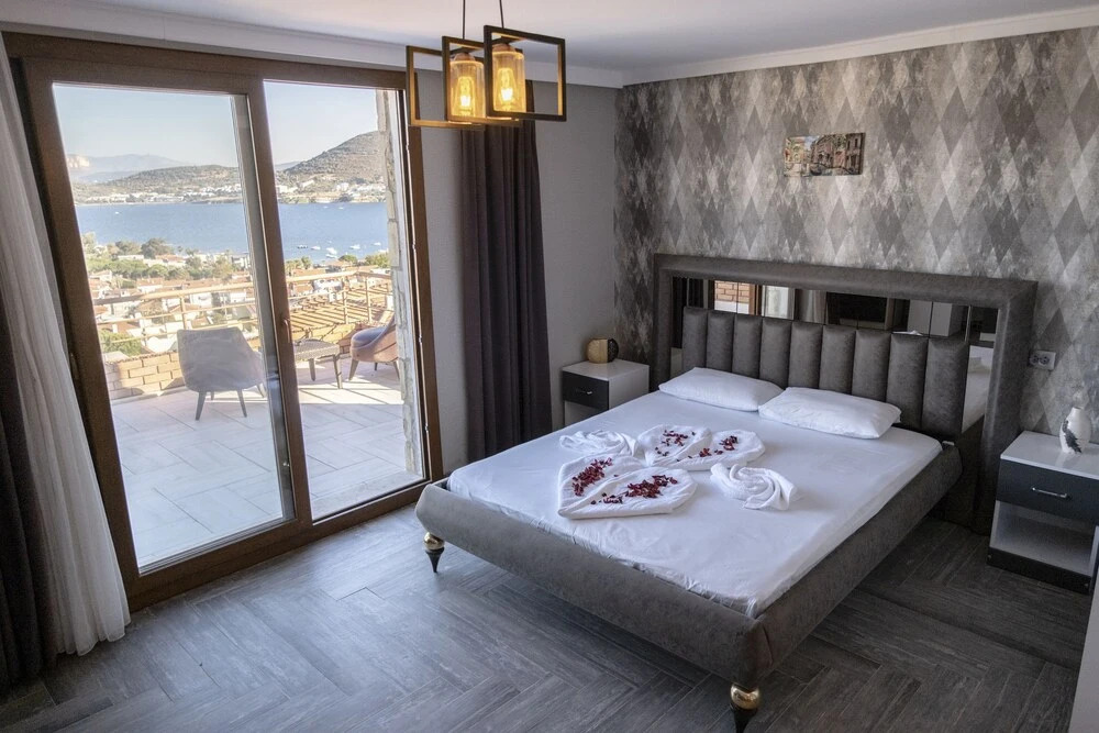 Helvaci: Stone House Foca Butik Otel