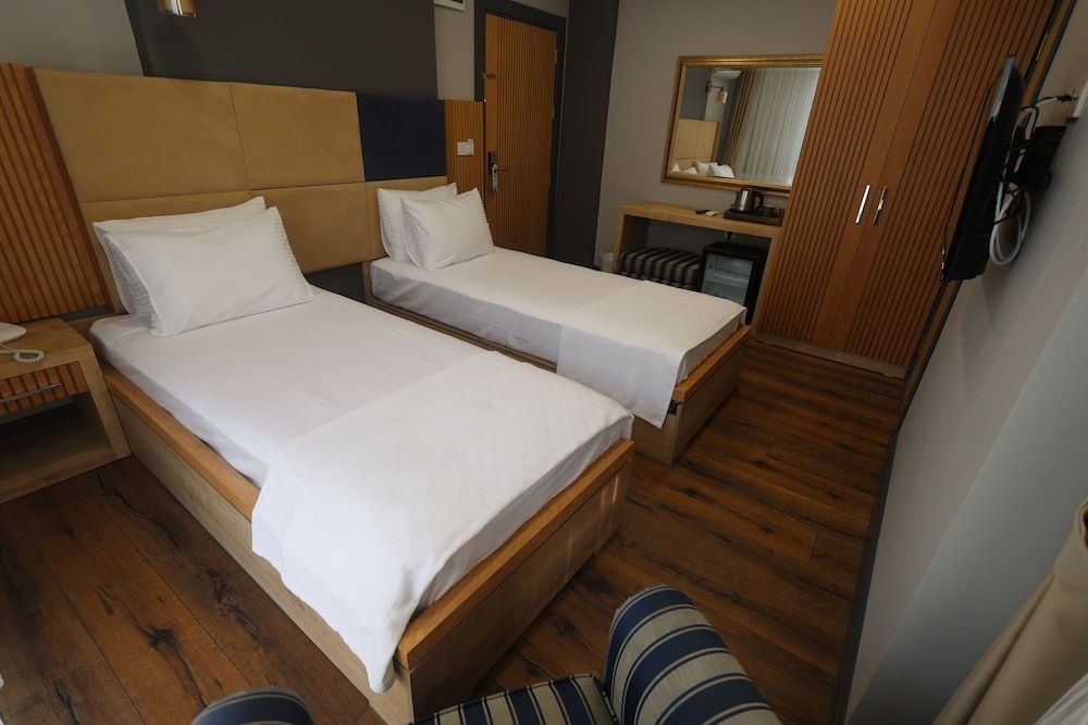 Чынарджык: Tasliman Otel
