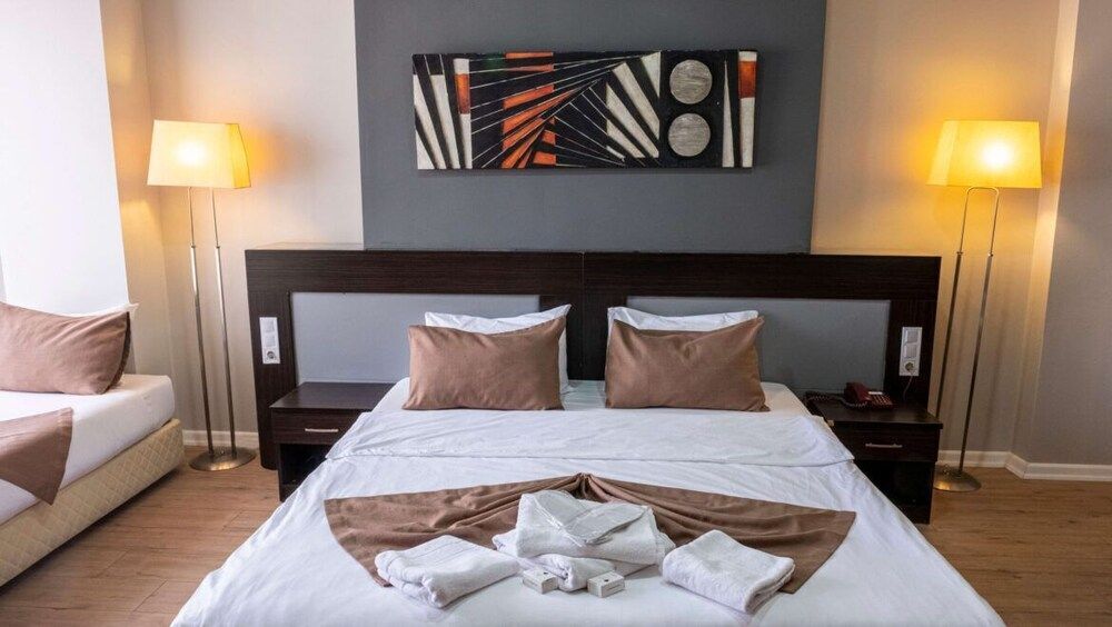 Эскишехир: Sinada Otel