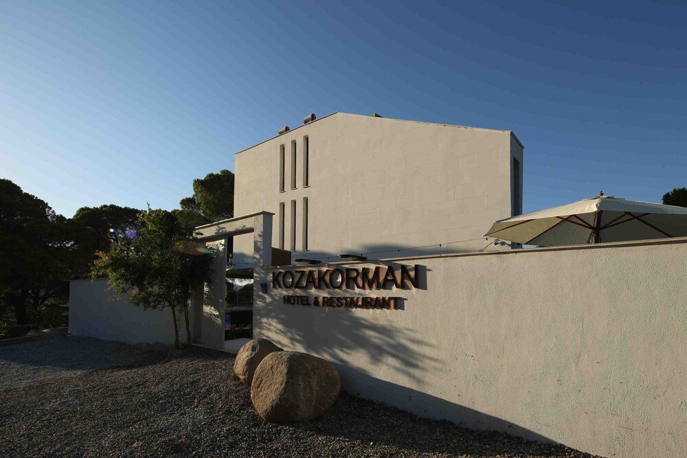 Дикили: Kozakorman Hotel & Restaurant