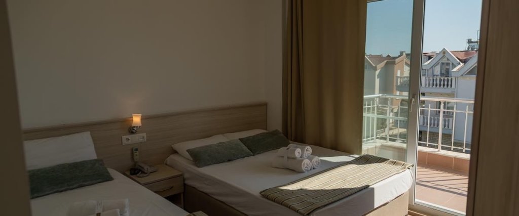Дикили: Kumada Otel Beach