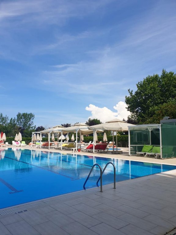 Гебзе: Sporköy Hotel & Beach Club