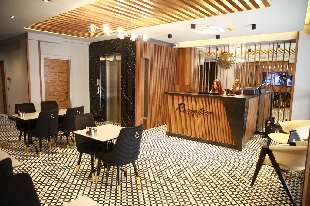 Измир: Mithras Hotel & Cafe
