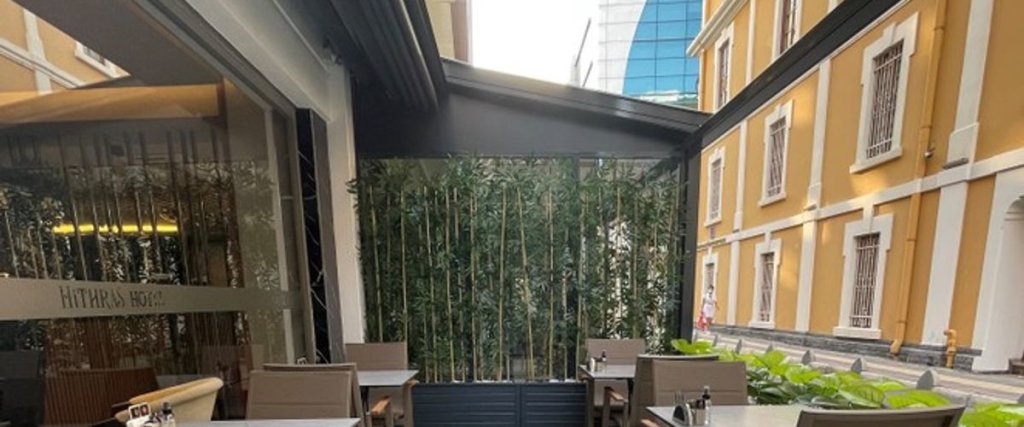 Измир: Mithras Hotel & Cafe