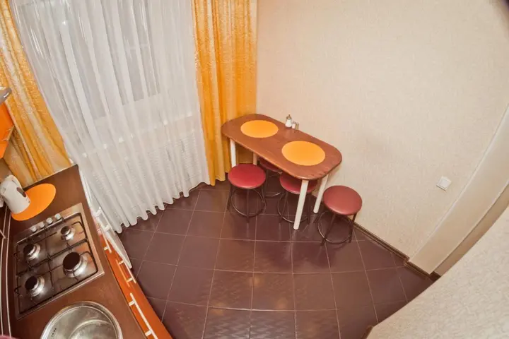 Нижний Новгород: 5days-nn, 2 bedroom Apartment on Dolzhanskaya, 8